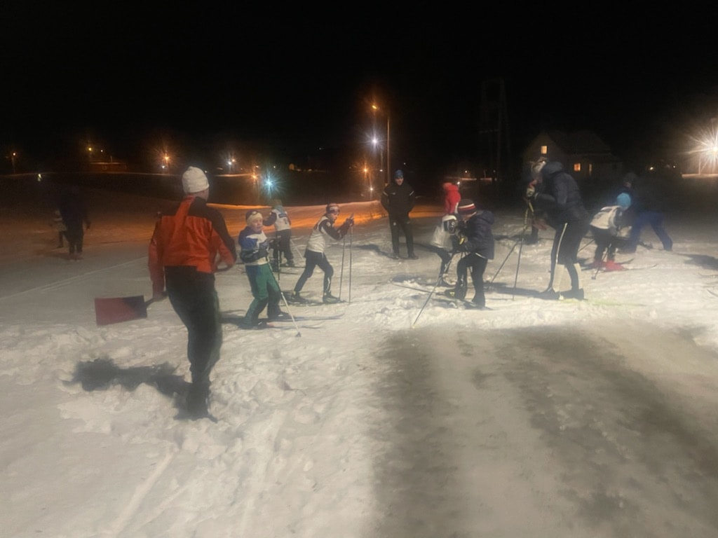 Bilder fra kveldens lysløyperenn.
